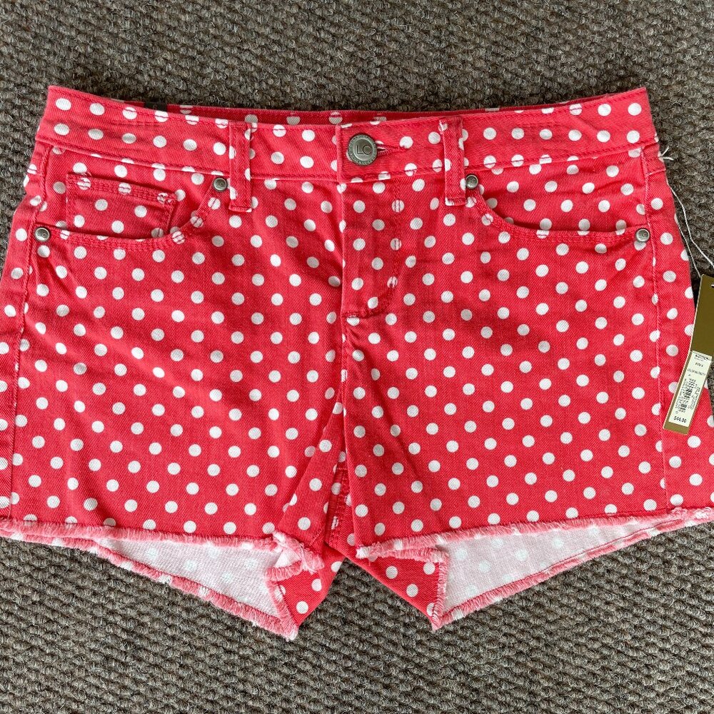 NWT LAUREN CONRAD Shorts Size 6